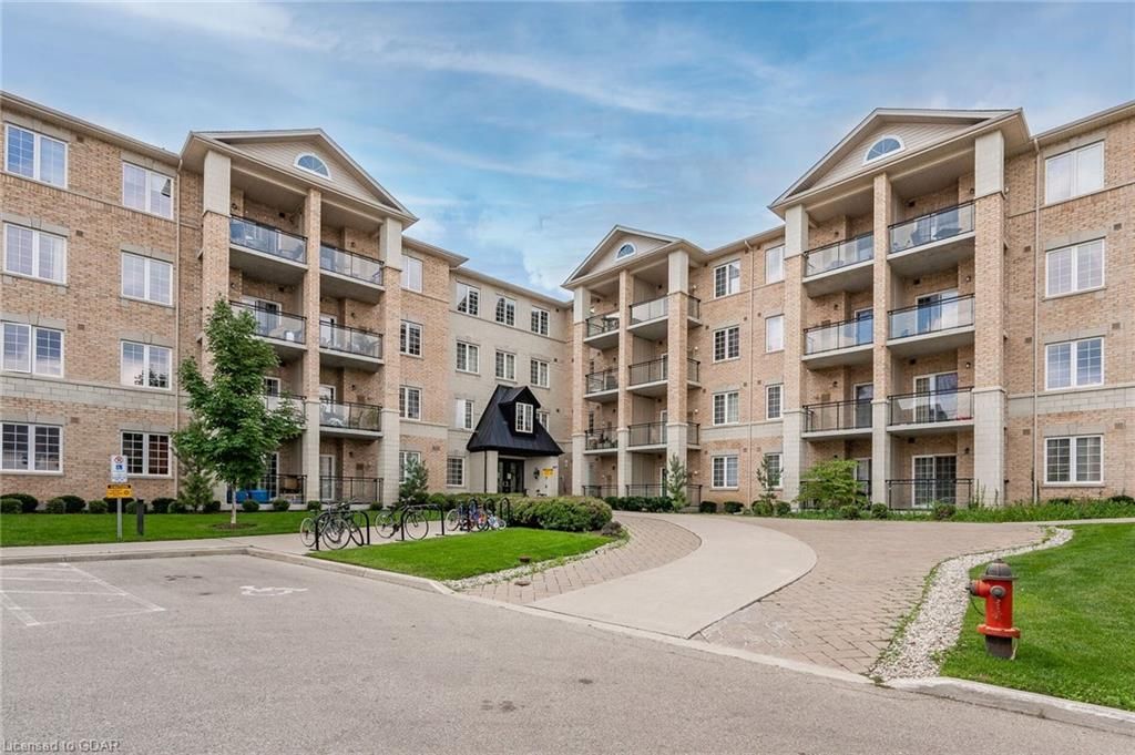 Main Photo: 242 1077 Gordon Street in Guelph: 15 - Kortright West Condo/Apt Unit for sale (City of Guelph)  : MLS®# 40389042