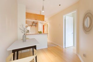 Photo 4: 212 2025 STEPHENS Street in Vancouver: Kitsilano Condo for sale in "Stephens Court" (Vancouver West)  : MLS®# R2691951
