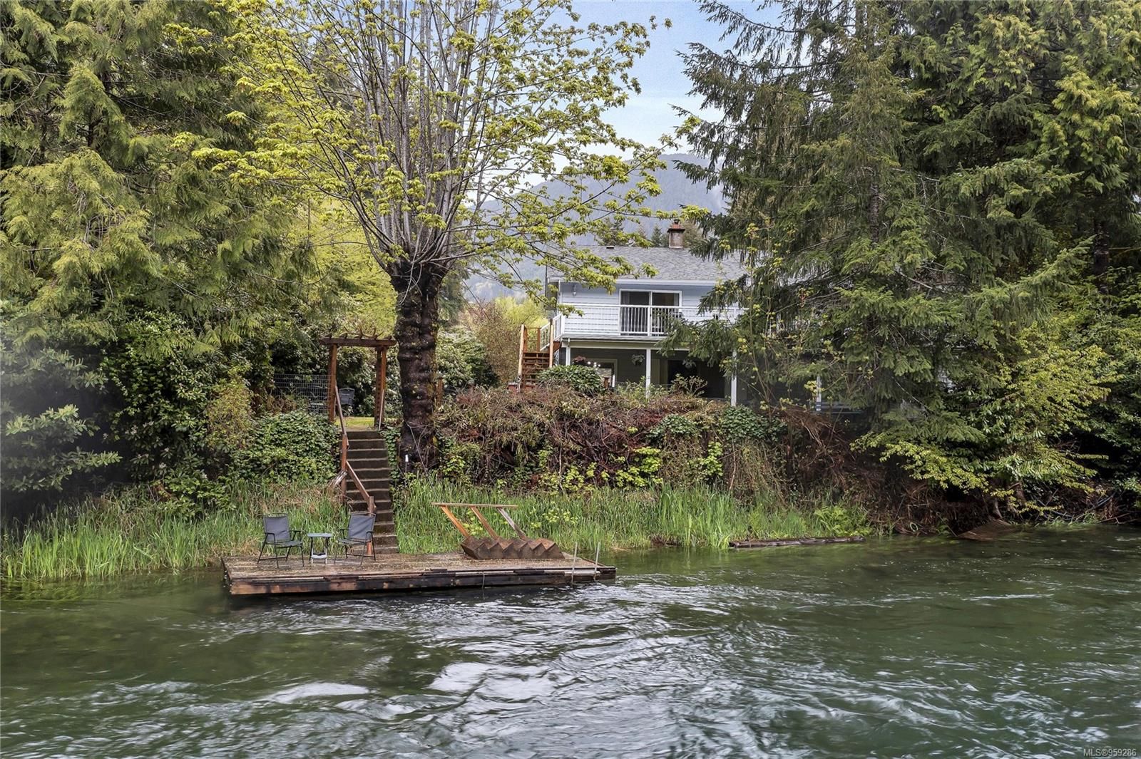 Welcome to 7996 Greendale Road on the beautiful Cowichan River!