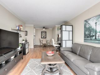 Photo 11: 206 214 E 15TH Street in North Vancouver: Central Lonsdale Condo for sale in "The Hacienda" : MLS®# R2715538