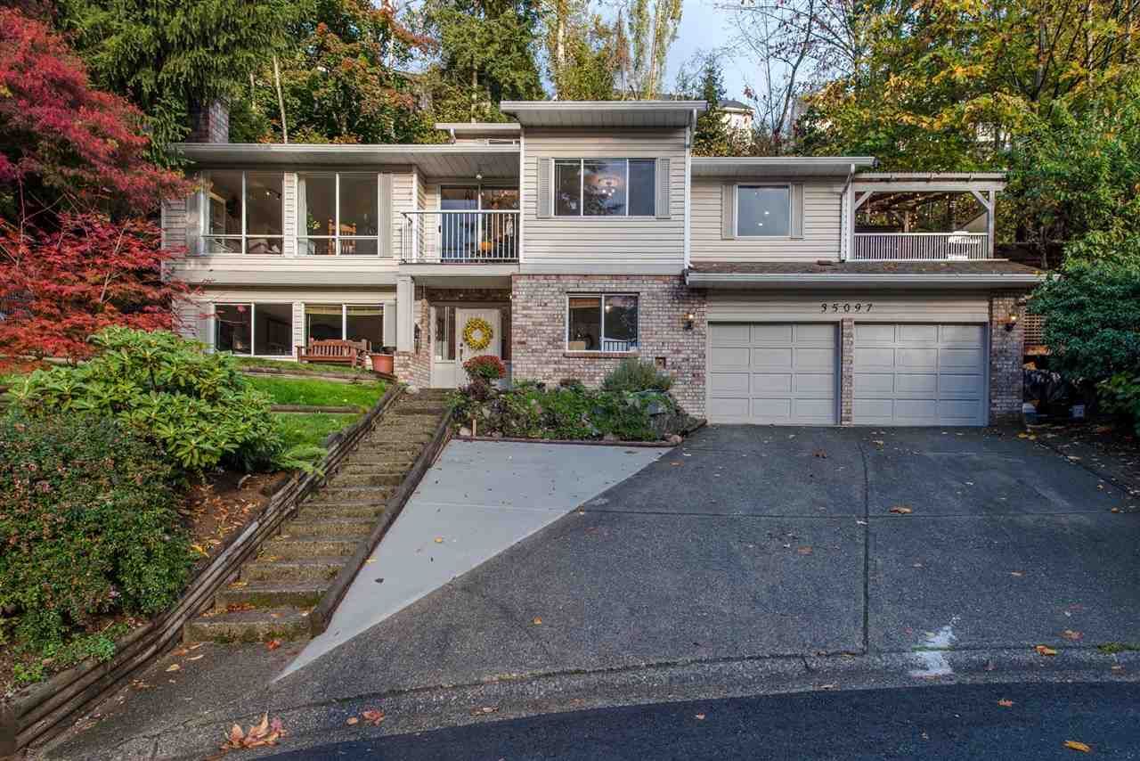 Main Photo: 35097 BERNINA Court in Abbotsford: Abbotsford East House for sale : MLS®# R2332717