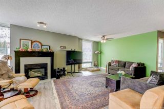 Photo 3: 507 8 LAGUNA Court in New Westminster: Quay Condo for sale in "The Excelisor" : MLS®# R2343331