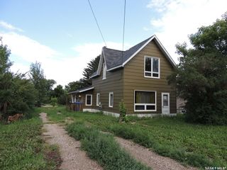 Photo 1: 722 Main Street in Oxbow: Residential for sale : MLS®# SK881612