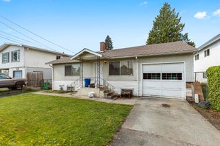 Main Photo: 33555 7 Avenue in Mission: Mission BC House for sale : MLS®# R2886178
