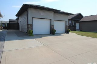 Photo 3: 705 Quessy Drive in Martensville: Residential for sale : MLS®# SK907372