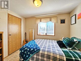 Photo 8: 2520 ARIEL DAWN ROAD in Quesnel: House for sale : MLS®# R2877070