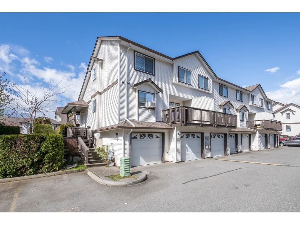 Main Photo: 57 45740 THOMAS ROAD in Chilliwack: Vedder S Watson-Promontory Townhouse for sale (Sardis)  : MLS®# R2671166