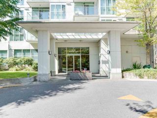 Photo 35: 802 2733 CHANDLERY Place in Vancouver: South Marine Condo for sale in "THE RIVER DANCE" (Vancouver East)  : MLS®# R2493503