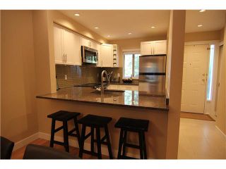 Photo 2: 30 2978 WALTON Avenue in Coquitlam: Canyon Springs Townhouse for sale in "CREEK TERRACE" : MLS®# V1084582