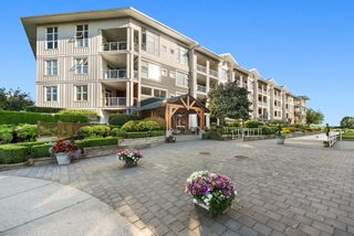 Photo 3: 404 4600 WESTWATER Drive in Richmond: Steveston South Condo for sale in "Coppersky East" : MLS®# R2720091