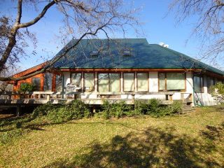 Photo 3: 763 Forbes Road in Winnipeg: South St Vital Residential for sale (2M)  : MLS®# 202225712