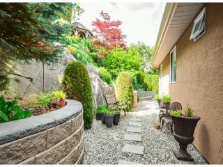 Photo 18: 35957 STONERIDGE Place in Abbotsford: Abbotsford East House for sale in "Mountain Meadows" : MLS®# F1412668