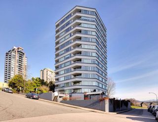 Photo 1: 204 31 ELLIOT Street in New Westminster: Downtown NW Condo for sale in "ROYAL ALBERT TOWERS" : MLS®# R2437165