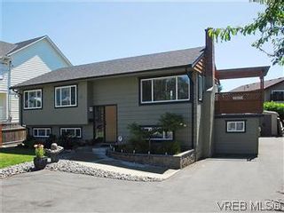 Photo 1: 3229 Cedar Hill Rd in VICTORIA: SE Cedar Hill House for sale (Saanich East)  : MLS®# 592785