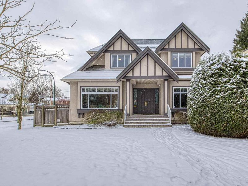 FEATURED LISTING: 2408 20TH Avenue West Vancouver