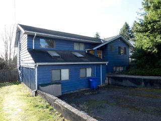 Photo 1: 4357 CAMEO Road in Sechelt: Sechelt District House for sale (Sunshine Coast)  : MLS®# R2429397