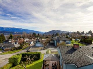 Photo 8: 3981 YALE Street in Burnaby: Vancouver Heights House for sale (Burnaby North)  : MLS®# R2245414