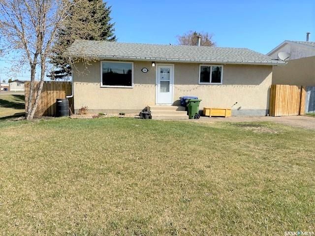 Main Photo: 396 33rd Street in Battleford: Residential for sale : MLS®# SK885398