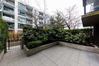 Photo 6: 308 151 W 2ND Street in North Vancouver: Lower Lonsdale Condo for sale in "SKY" : MLS®# R2759980