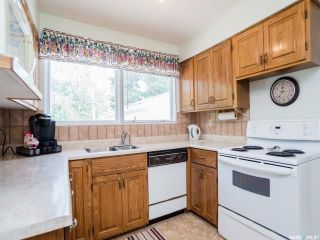 Photo 3: 114 Lindsay Drive in Saskatoon: Greystone Heights Residential for sale : MLS®# SK740220