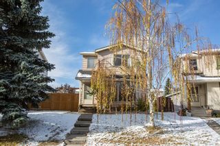 Photo 2: 23 Erin Woods Place SE in Calgary: Erin Woods Detached for sale : MLS®# A1043975