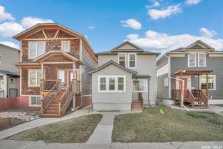 Photo 1: 1221 8th Avenue North in Saskatoon: North Park Residential for sale : MLS®# SK967149