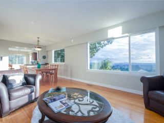 Photo 10: 1073 KILMER Road in North Vancouver: Lynn Valley House for sale : MLS®# R2743365