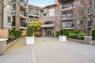 Photo 3: 314 8915 202 Street in Langley: Walnut Grove Condo for sale in "The Hawthore" : MLS®# R2712129