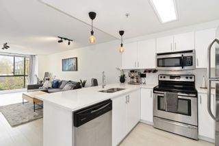 Photo 1: 408 212 LONSDALE Avenue in North Vancouver: Lower Lonsdale Condo for sale in "TWO ONE TWO" : MLS®# R2726377