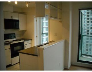 Photo 4: 2107 939 HOMER Street in Vancouver: Downtown VW Condo for sale in "THE PINNACLE" (Vancouver West)  : MLS®# V746950