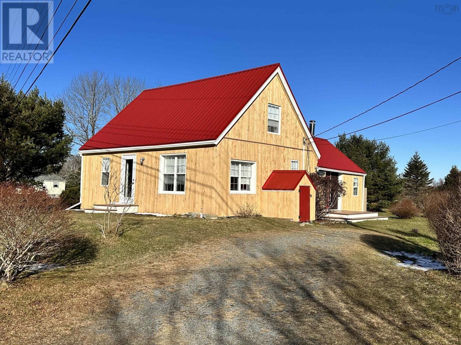 Main Photo: 6317 Highway 3 in White Point: House for sale : MLS®# 202325372
