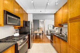 Photo 9: 105 2655 CRANBERRY Drive in Vancouver: Kitsilano Condo for sale in "NEW YORKER" (Vancouver West)  : MLS®# R2879981