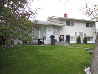 Photo 1: 20 FLAVELLE Road SE in CALGARY: Fairview Residential Detached Single Family for sale (Calgary)  : MLS®# C3523862