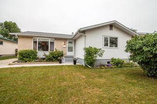 Photo 1: 85 Kenville Crescent in Winnipeg: Maples Residential for sale (4H)  : MLS®# 202020604
