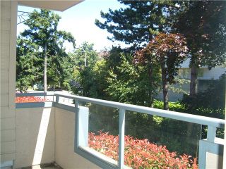 Photo 10: 107 8700 WESTMINSTER Highway in Richmond: Brighouse Condo for sale in "CANAAN COURT" : MLS®# V824323
