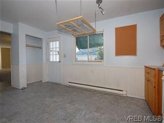 Photo 7: 669 Pine St in VICTORIA: VW Victoria West House for sale (Victoria West)  : MLS®# 560025