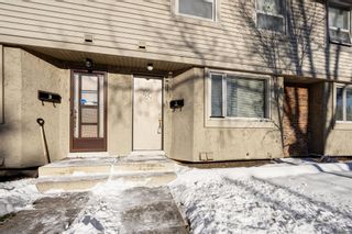 Photo 30: 2 123 Queensland Drive SE in Calgary: Queensland Row/Townhouse for sale : MLS®# A2010360