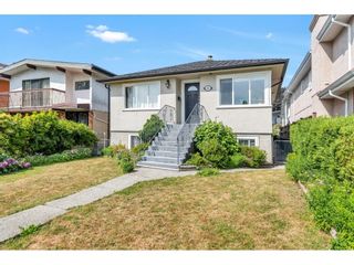 Main Photo: 4331 PARKER Street in Burnaby: Willingdon Heights House for sale (Burnaby North)  : MLS®# R2715618