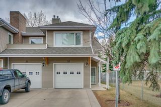 Photo 2: 32 914 20 Street SE in Calgary: Inglewood Row/Townhouse for sale : MLS®# C4236501