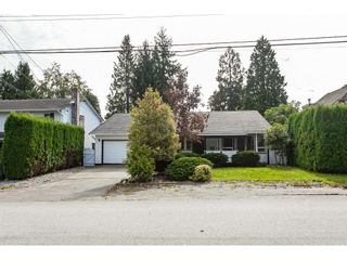 Photo 1: 15914 20 Avenue in Surrey: King George Corridor House for sale (South Surrey White Rock)  : MLS®# R2408538