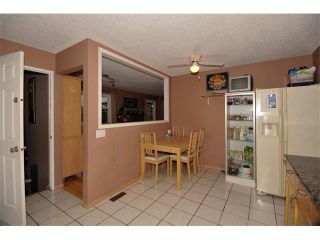 Photo 13: 3307 48 Street NE in Calgary: Whitehorn House for sale : MLS®# C4003900