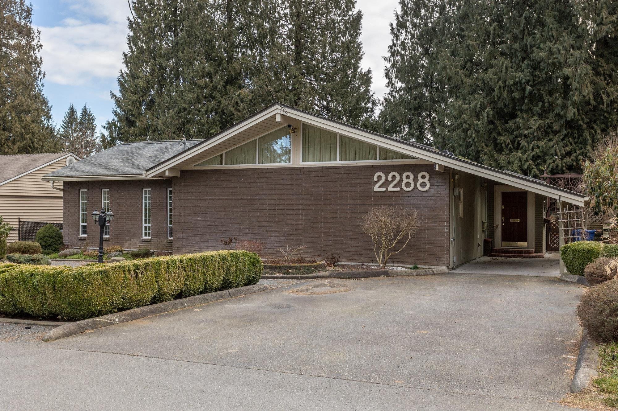 Main Photo: 2288 ROSEWOOD Drive in Abbotsford: Central Abbotsford House for sale : MLS®# R2701912