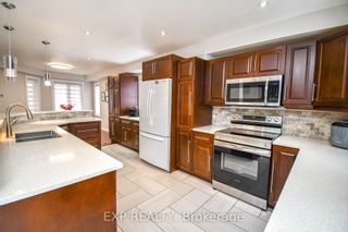 Photo 6: 30 Aikens Crescent in Barrie: Ardagh House (2-Storey) for sale : MLS®# S8263456