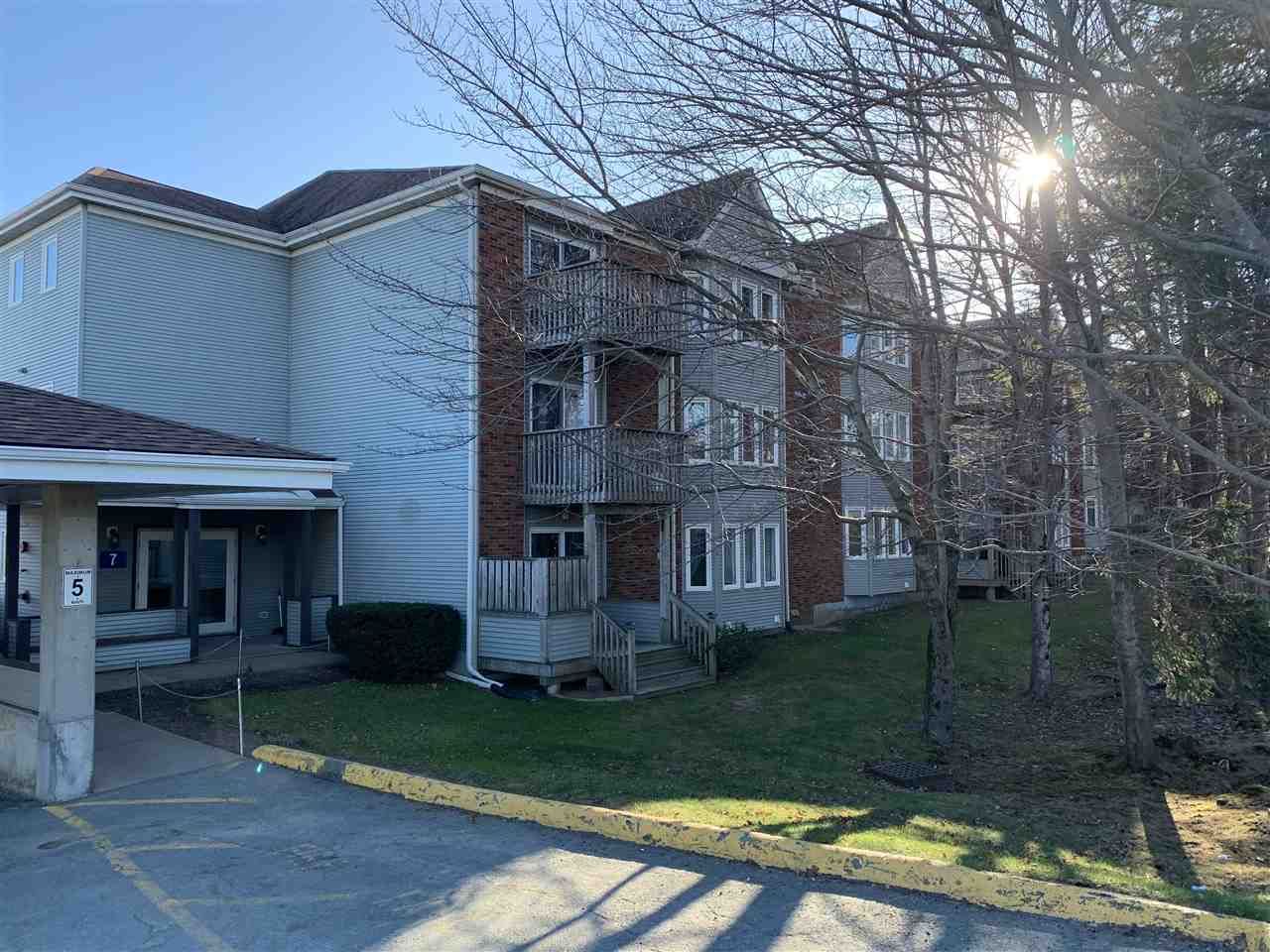 Main Photo: 206 7 Forest Hills Parkway in Cole Harbour: 15-Forest Hills Residential for sale (Halifax-Dartmouth)  : MLS®# 202024077