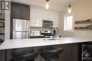 Photo 6: 696 ROOSEVELT AVENUE UNIT#2 in Ottawa: House for rent : MLS®# 1388978