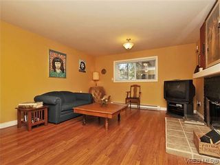 Photo 13: 464 W Viaduct Ave in VICTORIA: SW Prospect Lake House for sale (Saanich West)  : MLS®# 634992