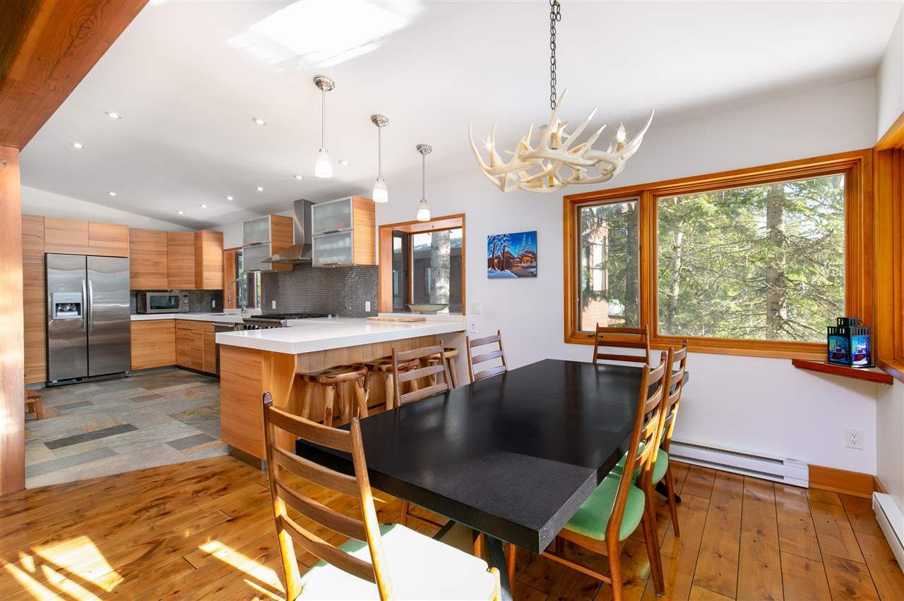 Photo 4: Photos: 8624 FOREST RIDGE DRIVE in Whistler: Alpine Meadows House for sale : MLS®# R2479442
