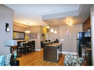 Photo 4: 201 2343 ATKINS Avenue in Port Coquitlam: Central Pt Coquitlam Condo for sale in "PEARL" : MLS®# V1070597