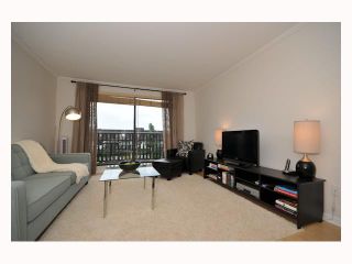 Photo 5: 107 310 W 3RD Street in North Vancouver: Lower Lonsdale Condo for sale in "DEVON MANOR" : MLS®# V788416