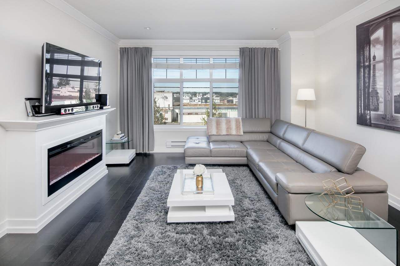 Trendy, Chic and Modern looking townhome complex. ESSENCE at the HAMPTONS. Enjoy the 'BEACH HOUSE' Club amenities with outdoor basketball court, Club house, Fitness Room, Yoga studio, media room & Legendary lounge.